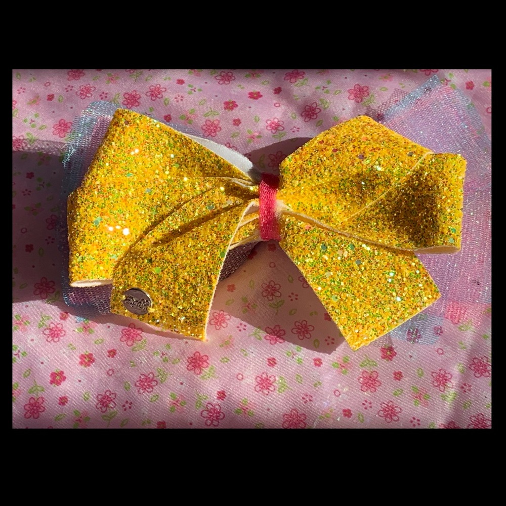 Jojo Siwa box exclusive “og jojo bow”